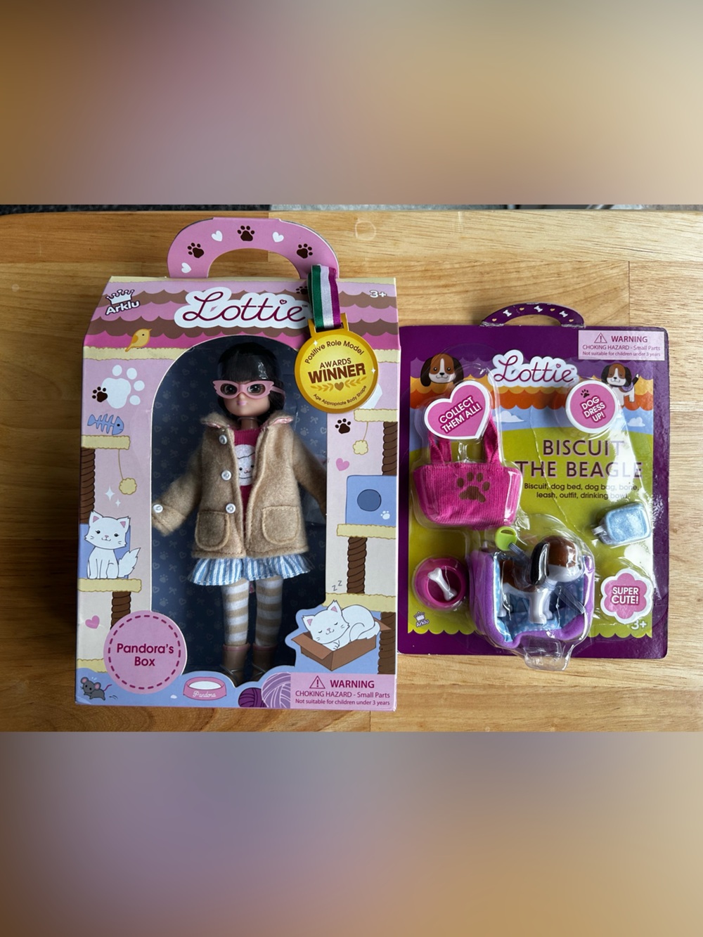 Lottie Doll Pandora's Box with Biscuit The Beagle Playset NIB